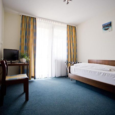 Hotel Lindenhof 모스바흐 외부 사진